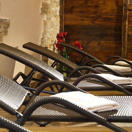 Apart-Hotel Aurora Фис Екстериор снимка