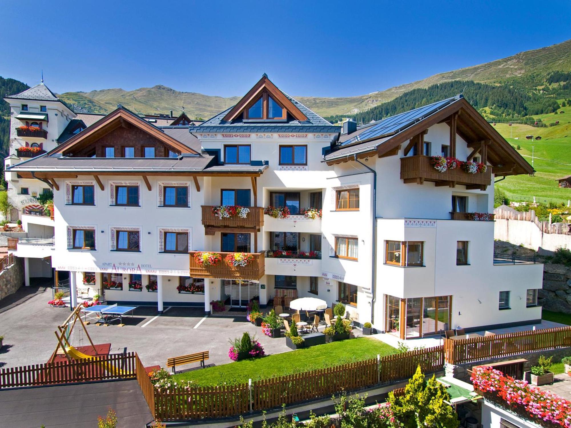 Apart-Hotel Aurora Фис Екстериор снимка