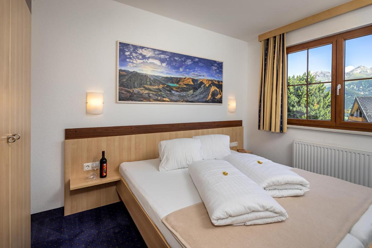 Apart-Hotel Aurora Фис Екстериор снимка