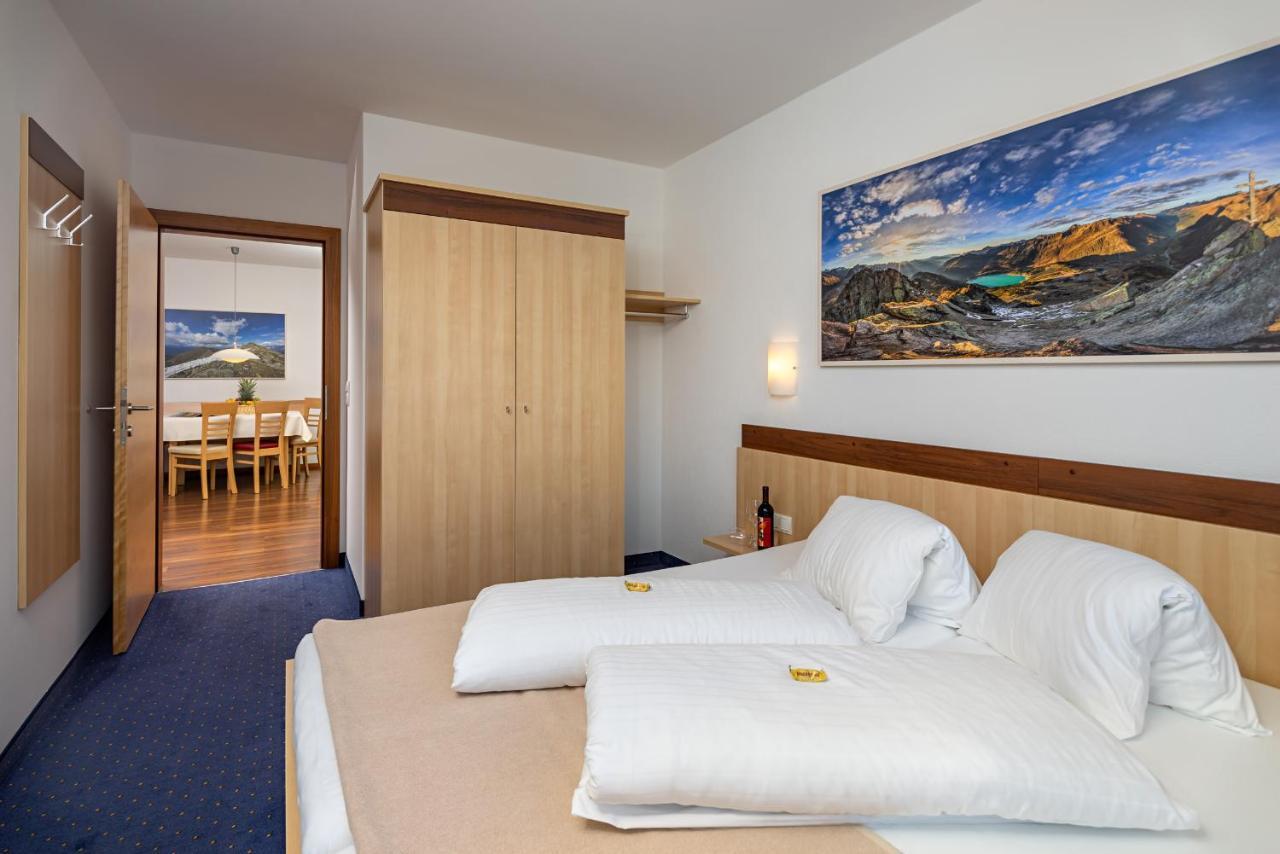 Apart-Hotel Aurora Фис Екстериор снимка