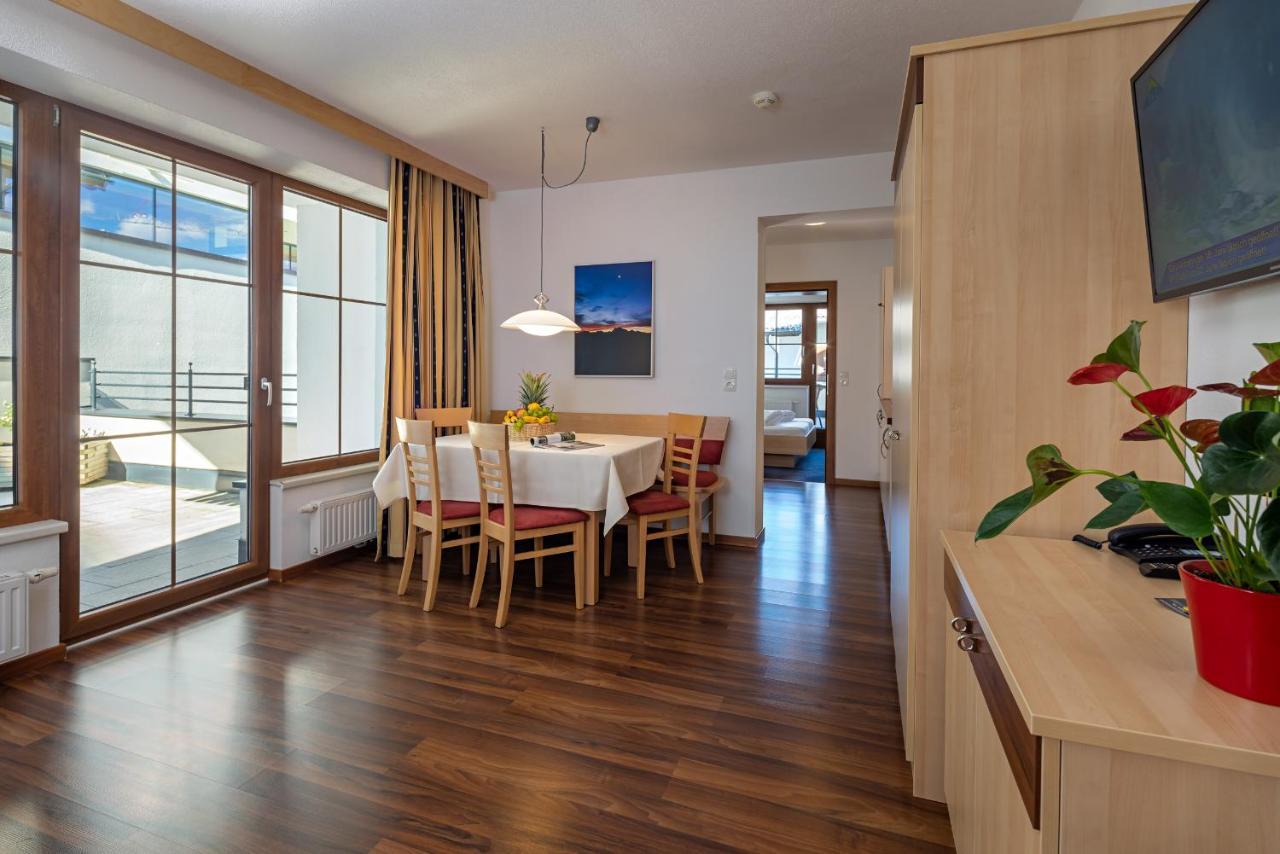 Apart-Hotel Aurora Фис Екстериор снимка
