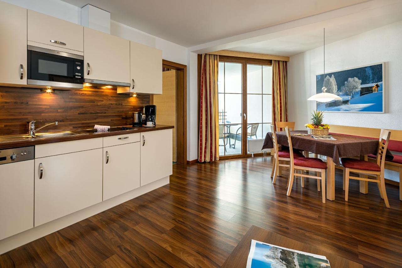 Apart-Hotel Aurora Фис Екстериор снимка
