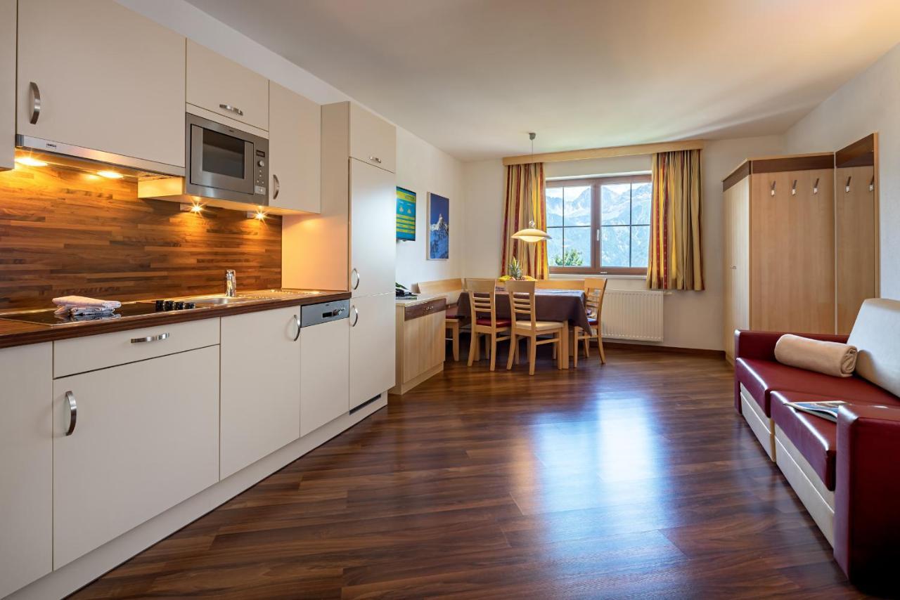 Apart-Hotel Aurora Фис Екстериор снимка